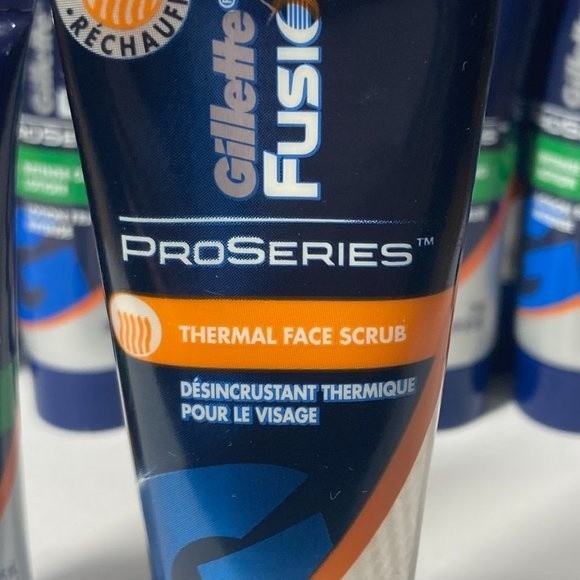 Travel Size Gillette Fusion ProSeries Thermal Face Scrub Intense Cooling Lotion - Picture 11 of 13